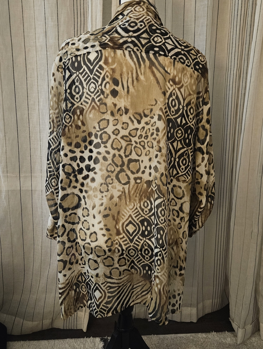 Ruby Rd. Animal Print Shell in Black and Tan - Picture 5 of 6